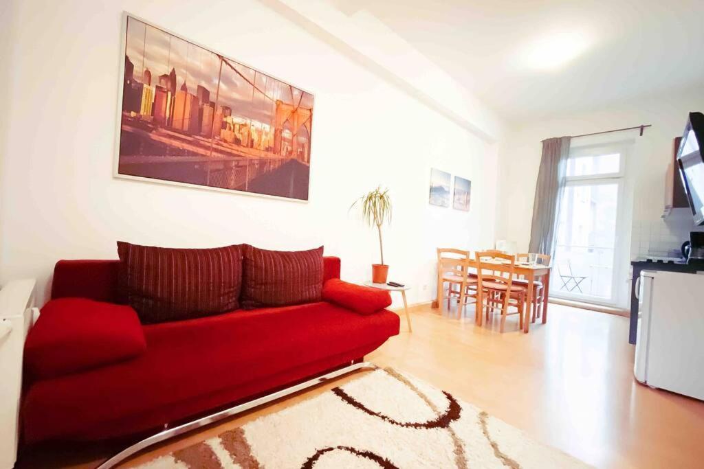Altbauwohnung Direkt An Der Karli Mit Balkon - Netflix Inklusive Lipsko Exteriér fotografie